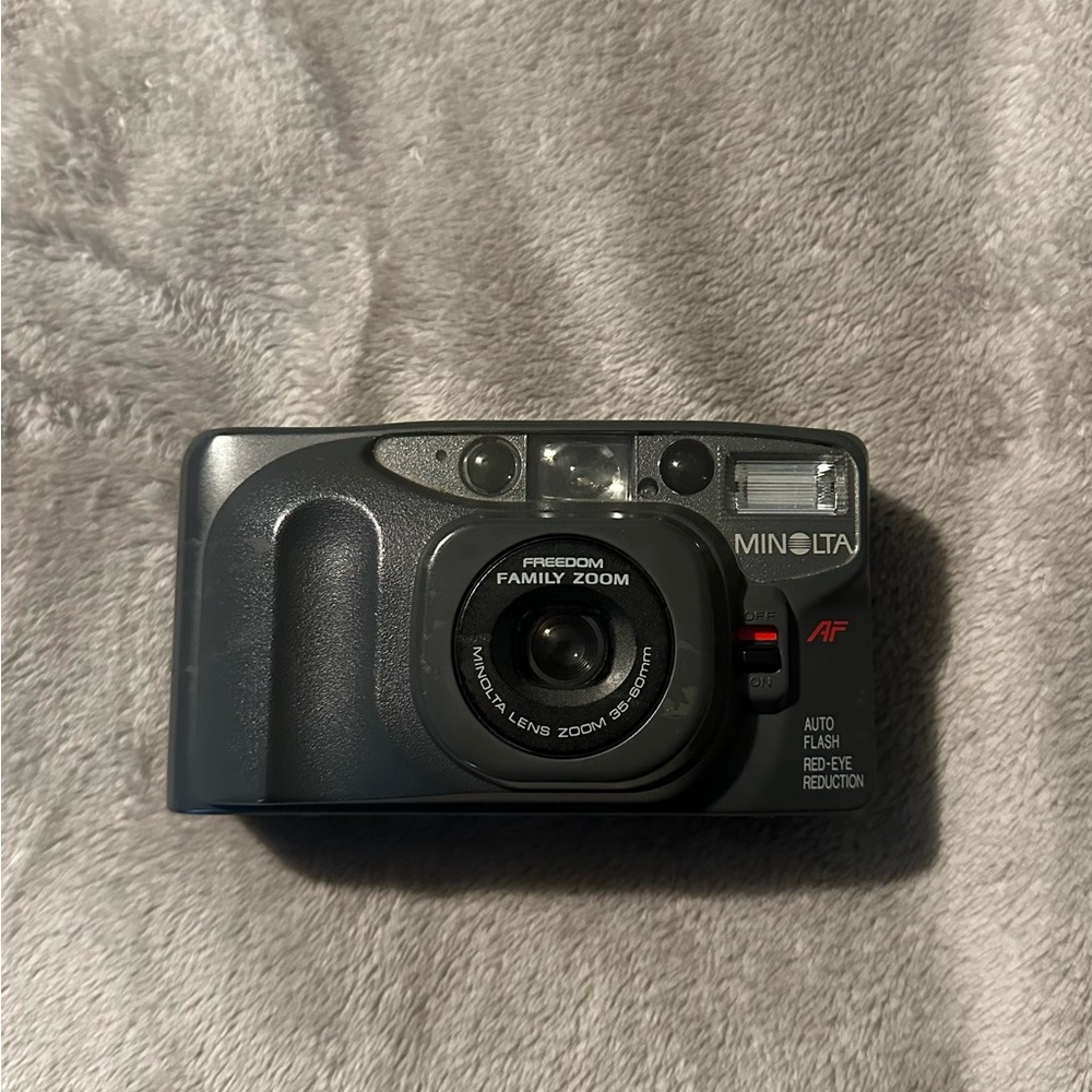 Vintage freedom family zoom camera by Minolta